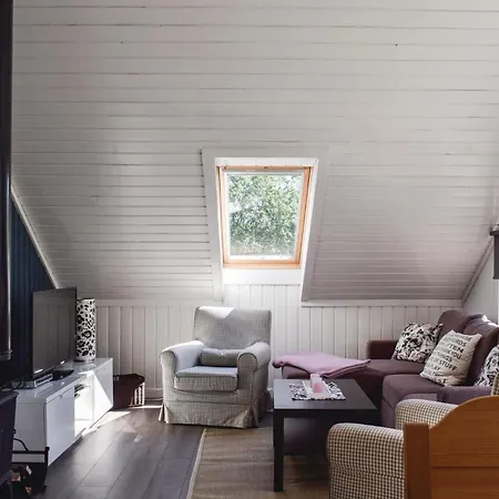 Beautiful In With 2 Bedrooms And Wifi